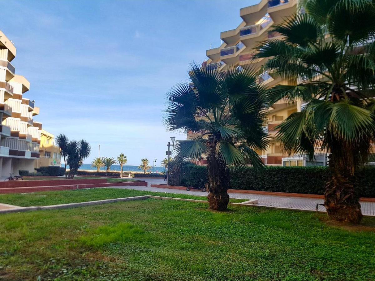 Appartement Vue Mer. Calme Et Idealement Situe *