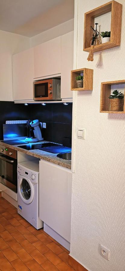 Apartment Vue Mer. Calme Et Idealement Situe *